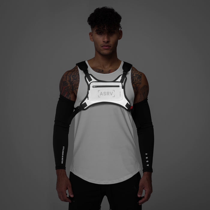 0634 Conditioning Chest Pack in grey reflective, worn on model front view