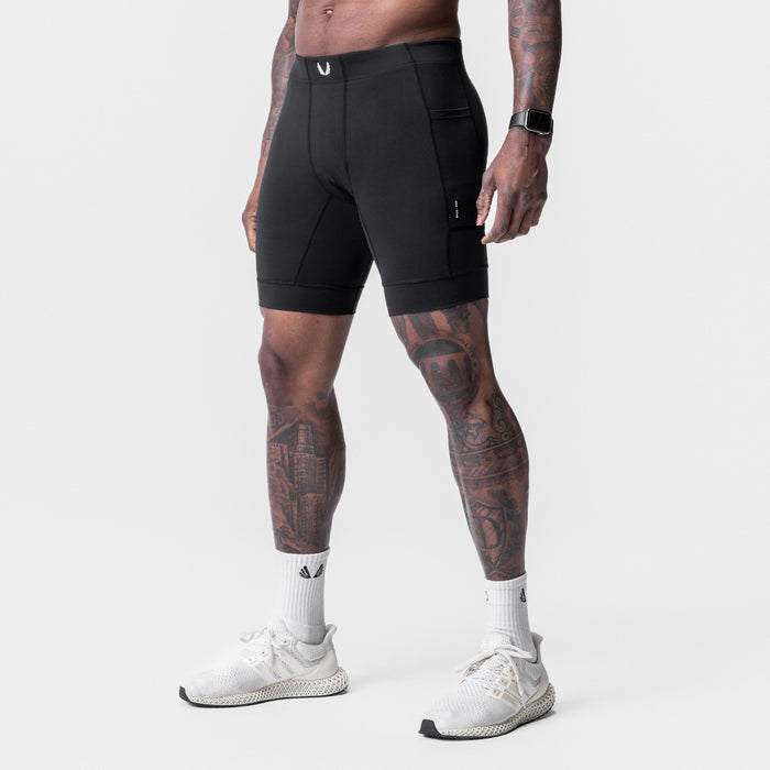 Black WarpFlexx® Side Pocket 1/2-Length Legging on model, front view