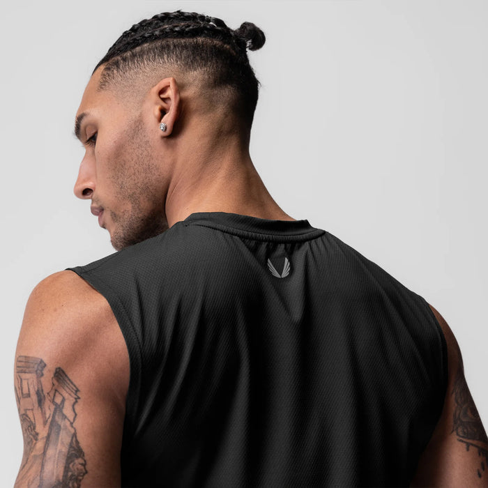 AeroSilver® Cutoff Tank in black, worn by model in profile view