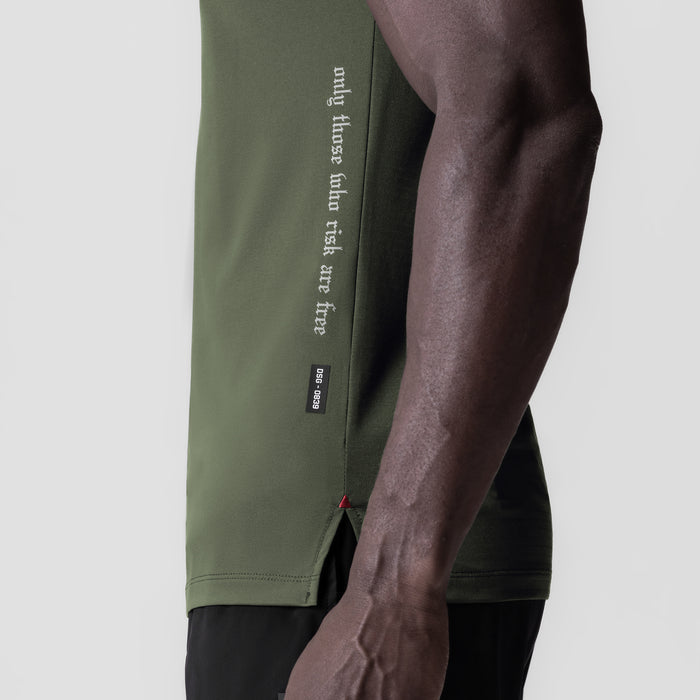 3D-Lite® 2.0 Lycra® Fitted Tee in olive green worn on model, side view