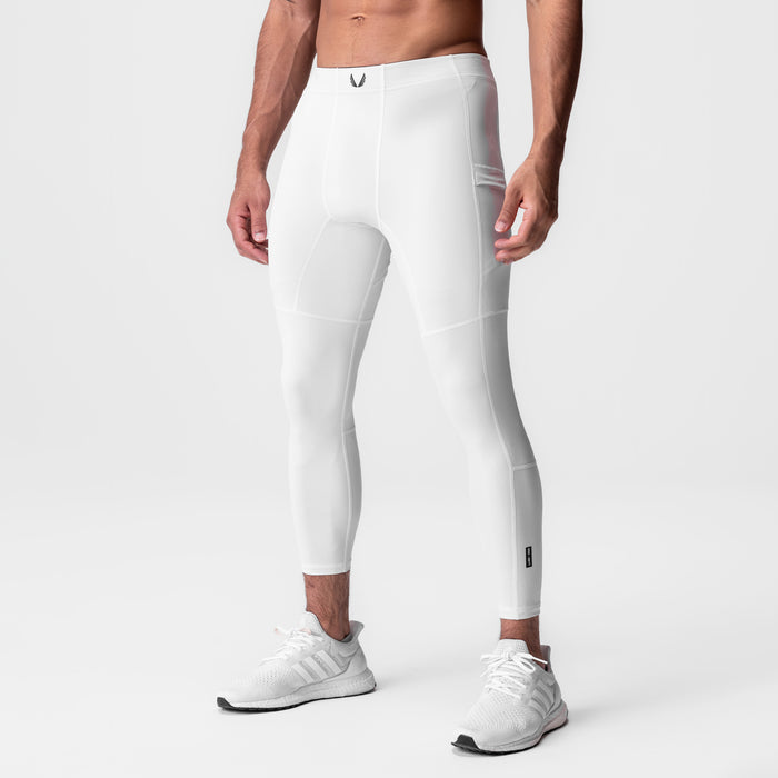 White WarpFlexx-Lite 3/4-length legging on model, side view
