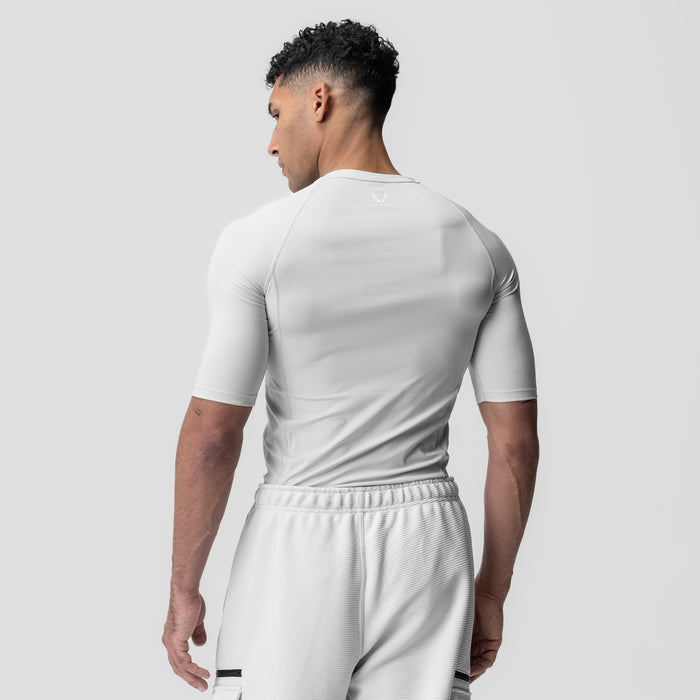 WarpFlexx-Lite® Half-Sleeve Baselayer in light grey, back view on model
