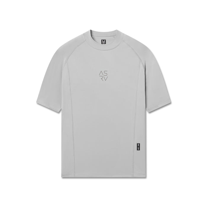 flatlay LYCRA® ADAPTIV Baselayer Shortsleeve in slate grey, front view