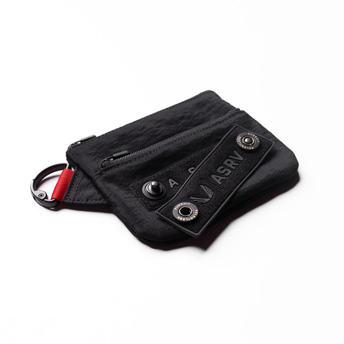 Flatlay 1235 Ripstop Clip Bag in black, angled view