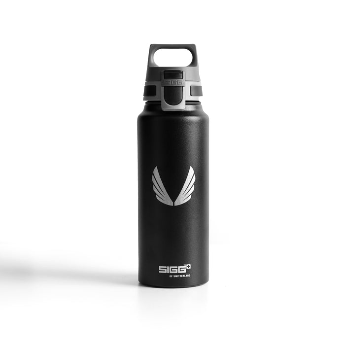 Flatlay of ASRV x SIGG WMB One 1.0L water bottle in black with wing logo, front view