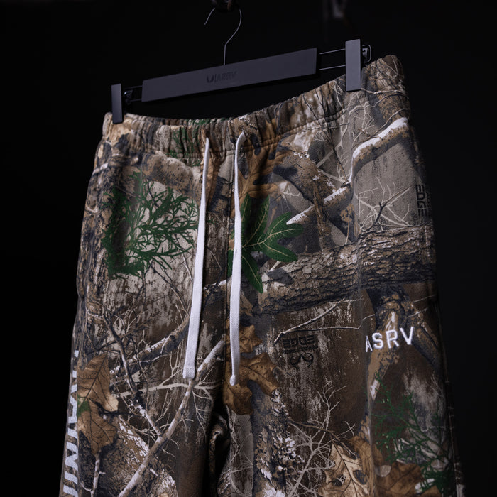 flatlay FA'23 Straight Leg Jogger in realtree camo print, front view on hanger
