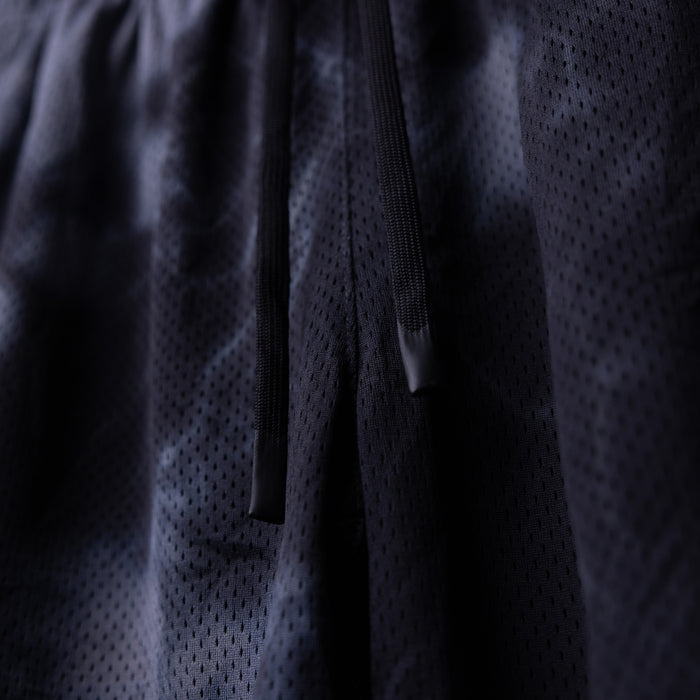 SM'21 Tie Dye Mesh Liner Short in navy, fabric texture closeup
