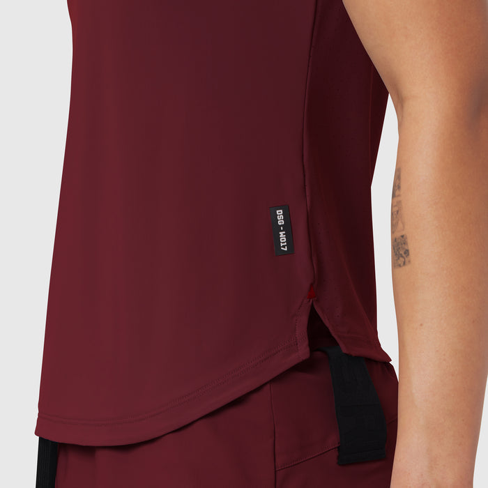 Laser-Vent Established Tee in crimson worn by model, side view detail
