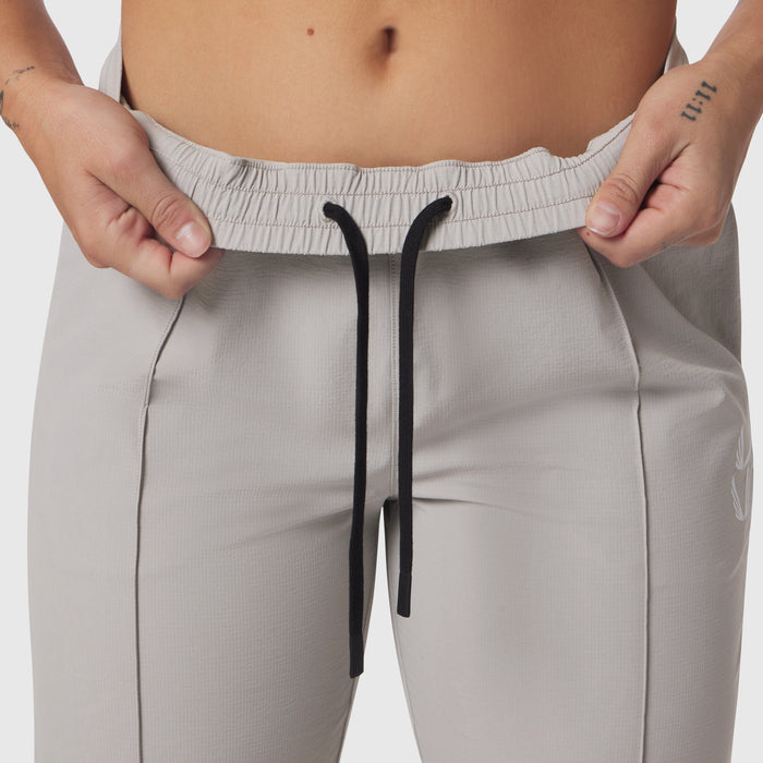 Ripstop Relaxed Track Pant in Slate Grey worn by model, front waistband detail