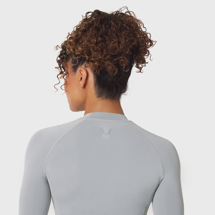 LYCRA® ADAPTIV Baselayer Longsleeve in Slate Grey, back view on model