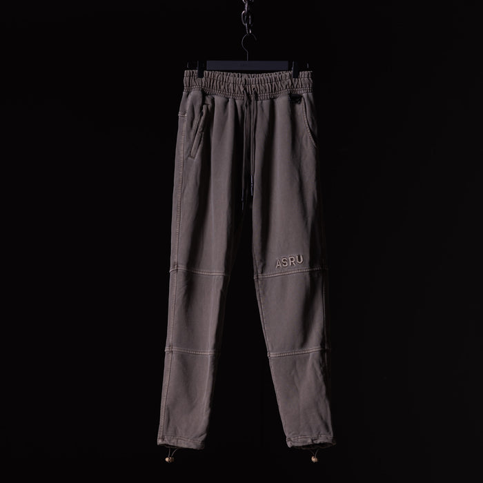 flatlay WN'20 Terry Relaxed Jogger in charcoal gray, front view